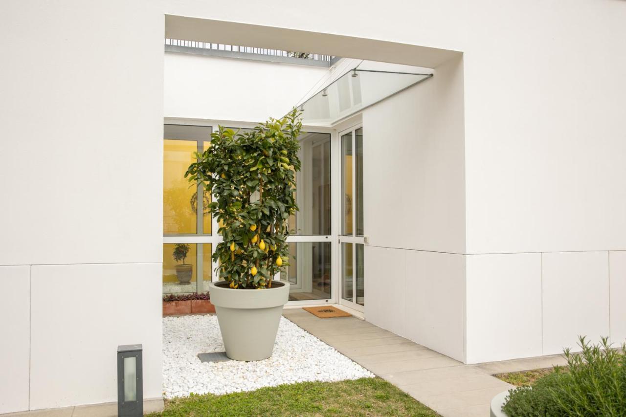 Lakefront Contemporary - By My Home In Como Cadenabbia Екстер'єр фото