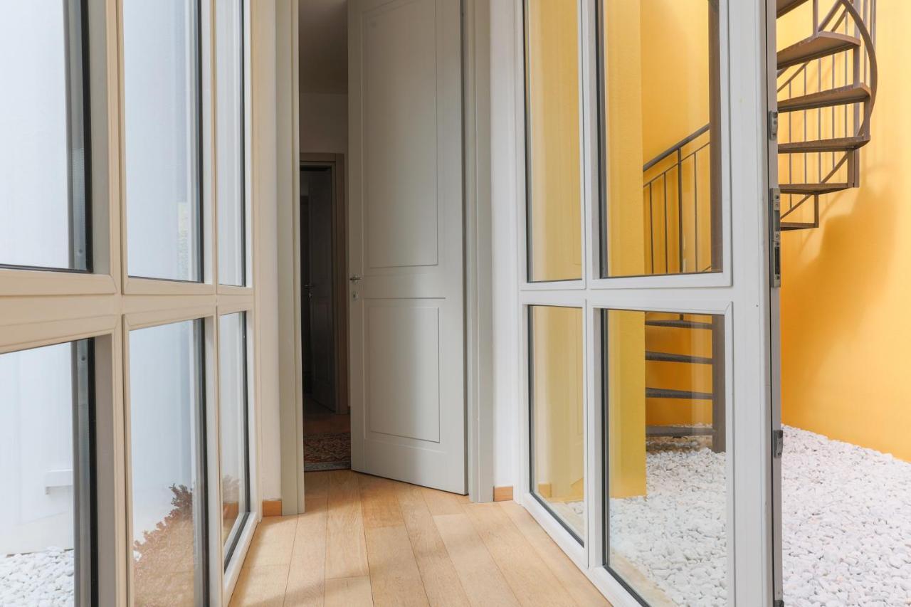 Lakefront Contemporary - By My Home In Como Cadenabbia Екстер'єр фото